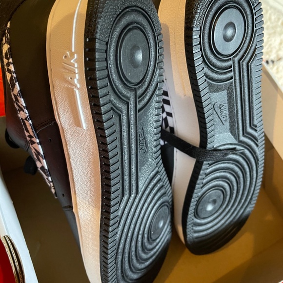 Size 12 - Nike Air Force 1 Low (Tiger Camo) Black/White - Picture 2 of 5